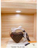 Shoulder bag with heart design Louis Vuitton