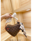 Shoulder bag with heart design Louis Vuitton