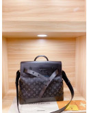 Classic handbag Louis Vuitton Synthetic Leather