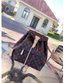 Mochila cuero sintetico Conn Relieve De Gran Capacidad Louis Vuitton