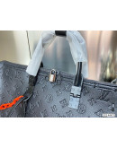 Large capacity traveler bag Louis Vuitton