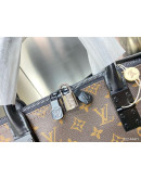 Hand bag synthetic leather with chain and reason Louis Vuitton