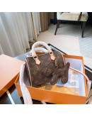 Shoulder bag with high -end handles Louis Vuitton