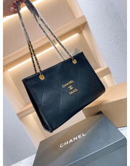 Chanel classic shoulder bags