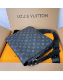 Louis Vuitton Large Capacity Synthetic Leather Square Bags