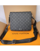 Louis Vuitton Large Capacity Synthetic Leather Square Bags