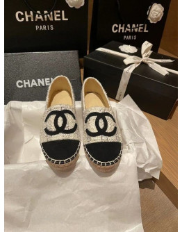 Casual sandals for Chanel reason